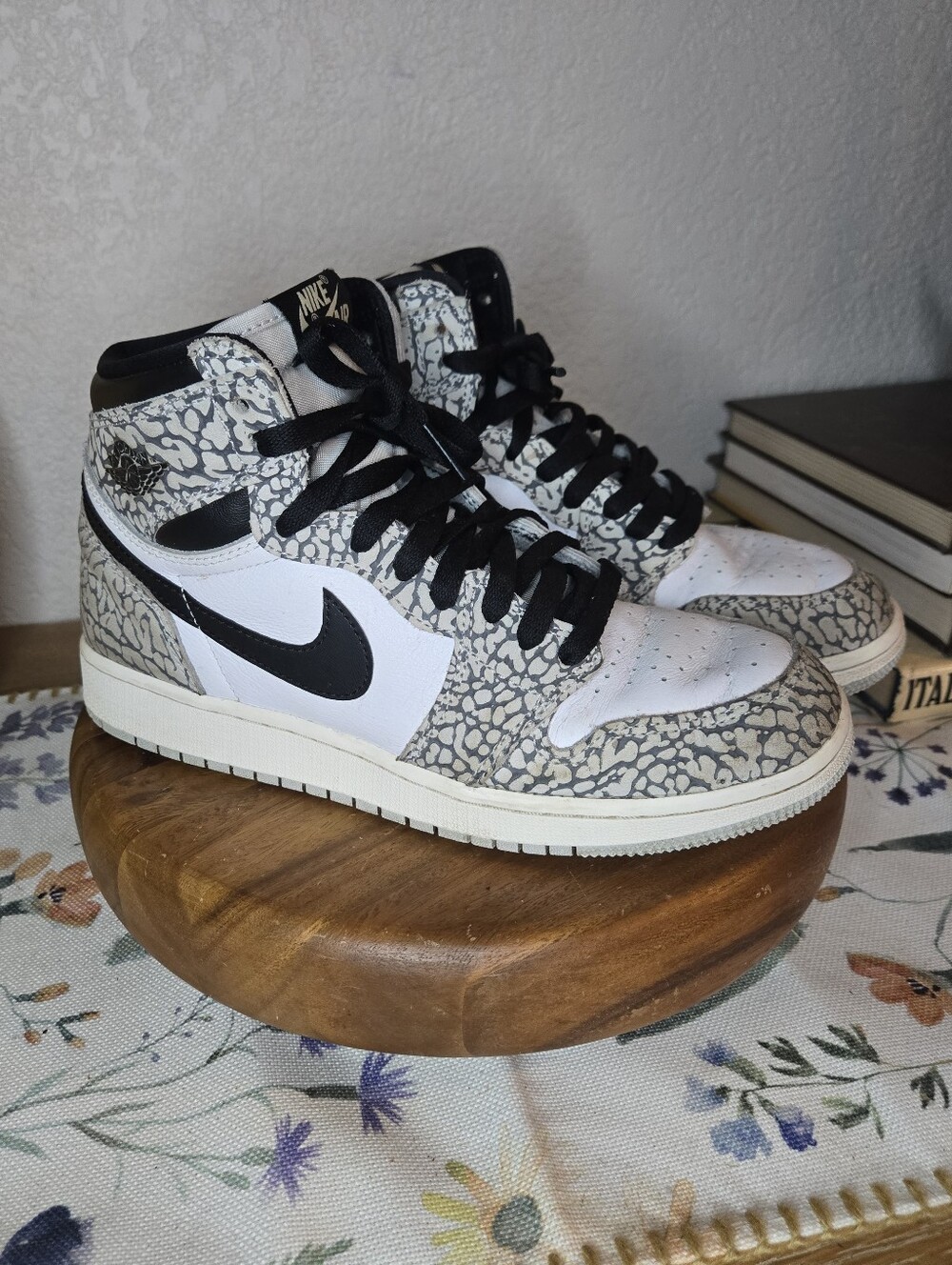 Nike Air Jordan 1 Retro High Top OG Elephant Print White Cement Sneakers Size 6Y